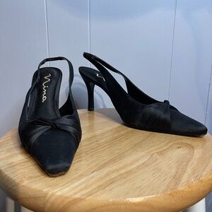 Nina Black Satin Leather Dress Pointed Toe Stiletto Heels Women’s 9
